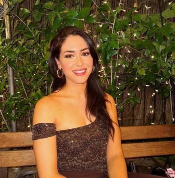 Maricel Freire Hotwife