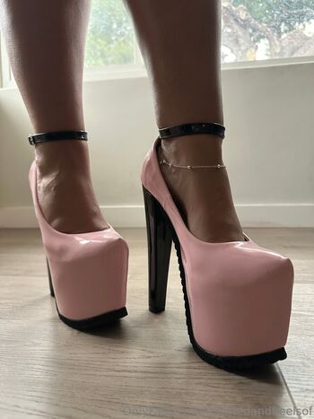 marriedandheelsof