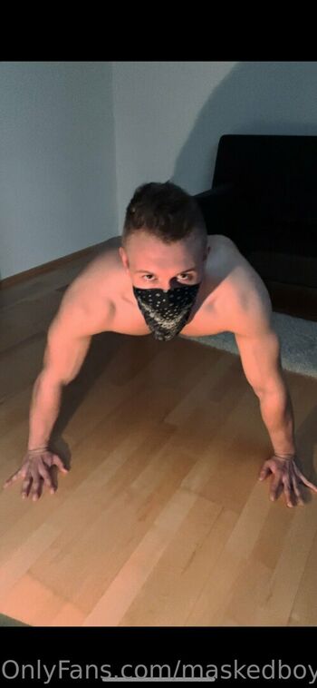 maskedboyfree