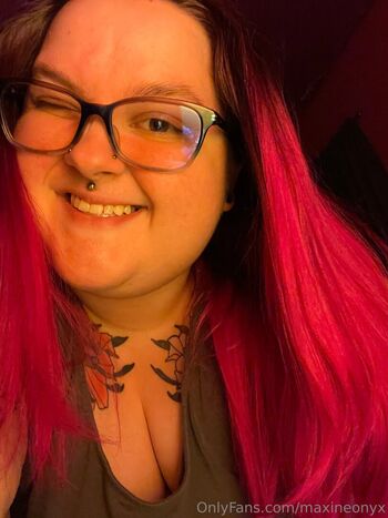 maxineonyx
