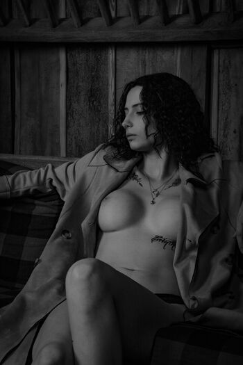 Maya.vrlly