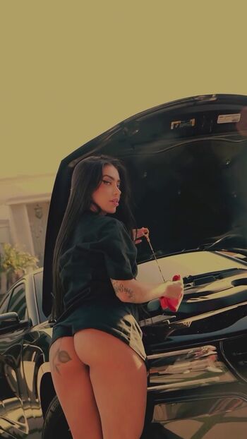 MC Mirella