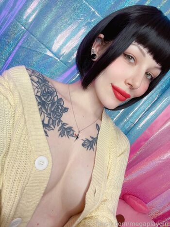 Megaplaygirl