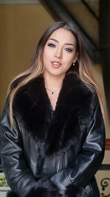 Melania Dark