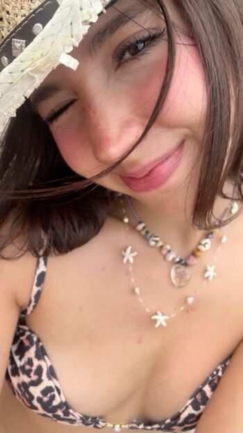 Melody Valenzuela
