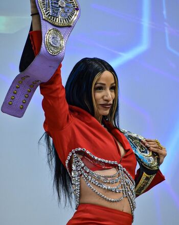 Mercedes Mone