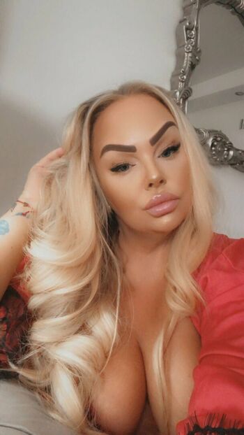 Mercedes Twitter Milf