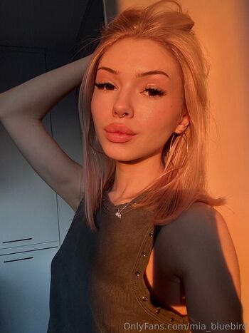 Mia_Bluebird