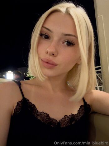 Mia_Bluebird