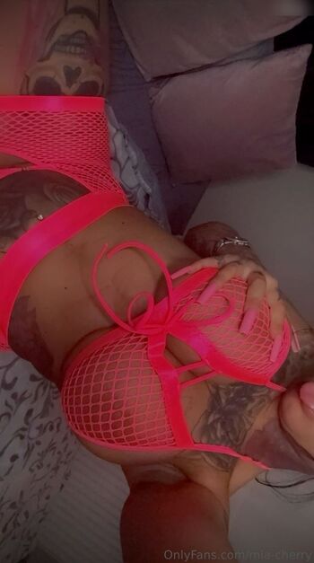 Mia Cherry