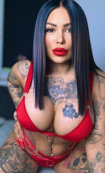 Mia Cherry