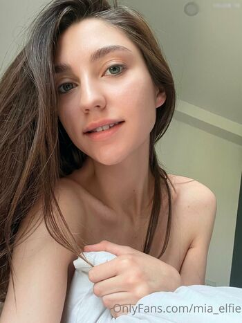 mia_elfie