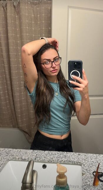 mia_fraya_woods_ppv