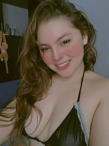 Mia Lee Miaa_le