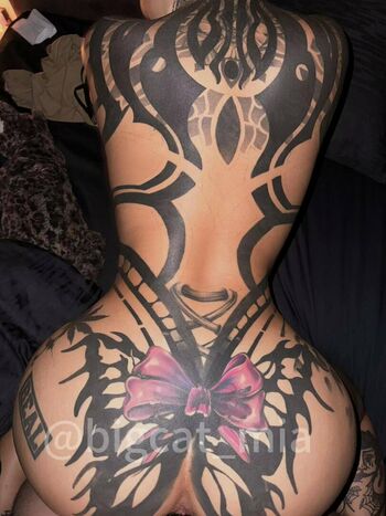 Mia19951226