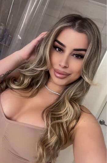 miah__c
