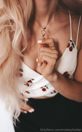 miakeyholder