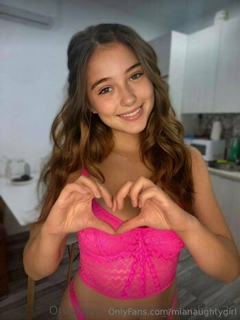 mianaughtygirl
