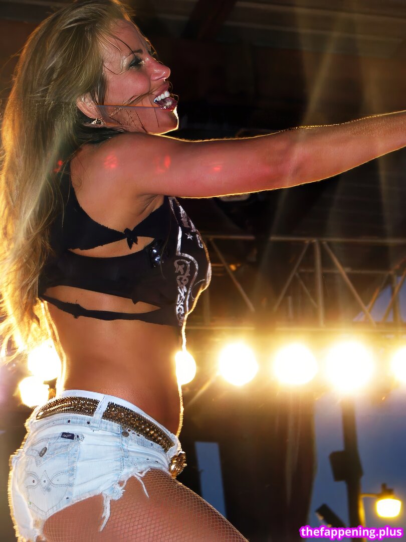 Mickie James