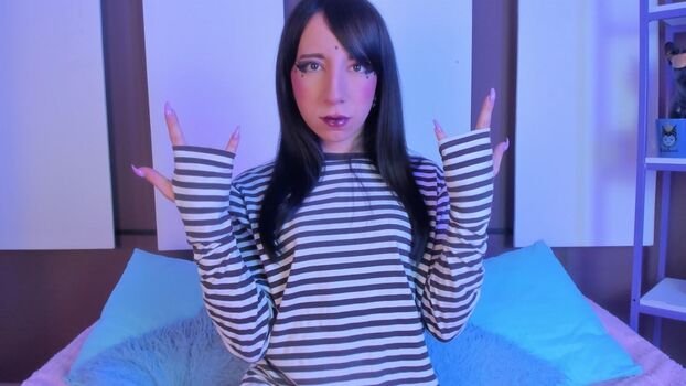 Miiaa_Doll