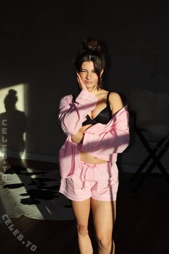 Mikayla Campinos