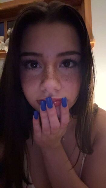 Mikayla Campinos