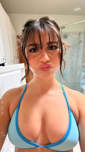 Mikayla Campinos
