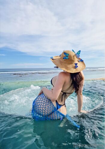 Mikomi Hokina