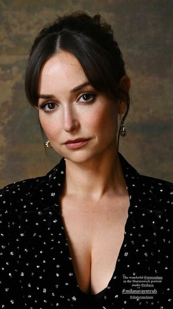 Milana Vayntrub