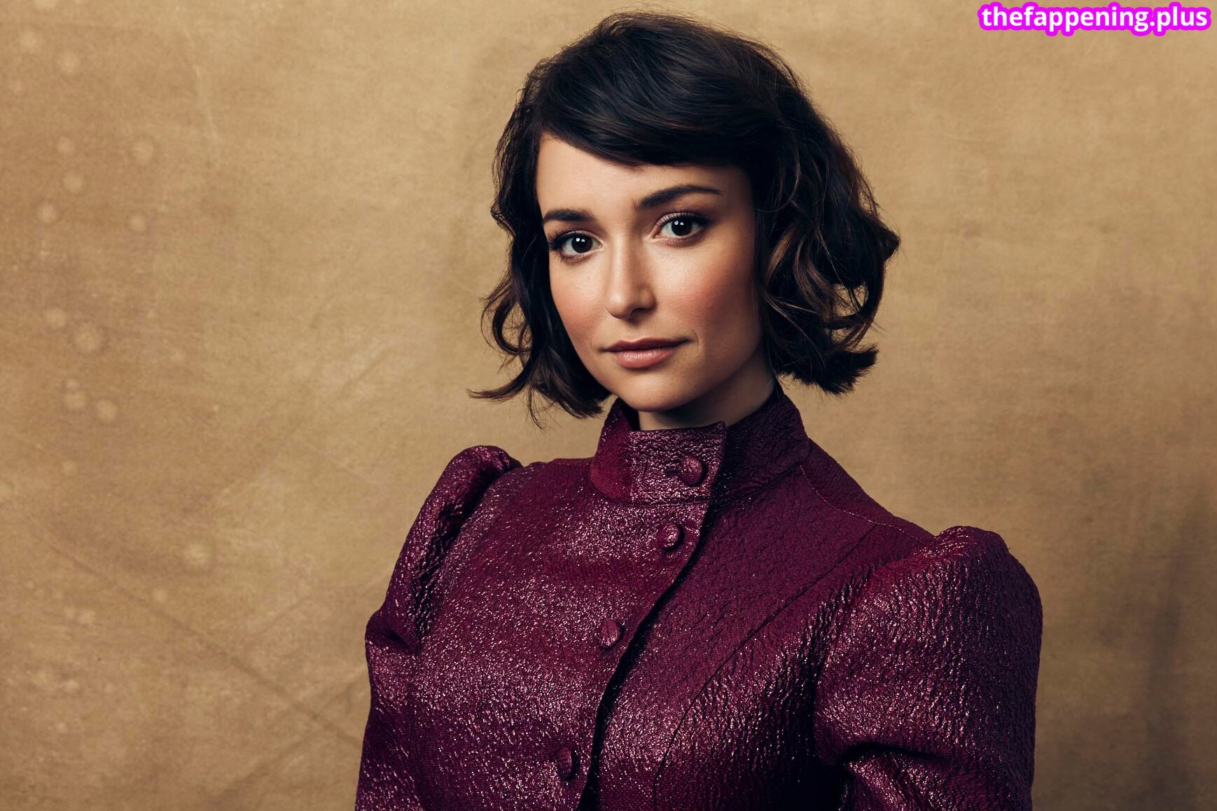 Milana Vayntrub