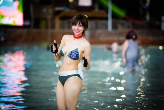 mimidoescosplay