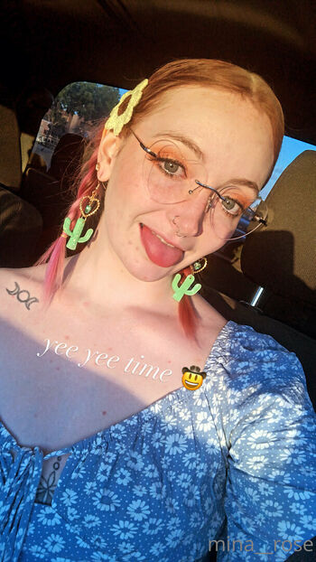 mina__rose