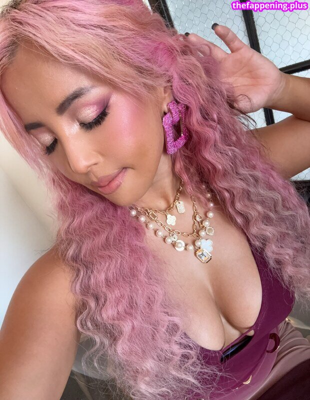Mina Shirakawa