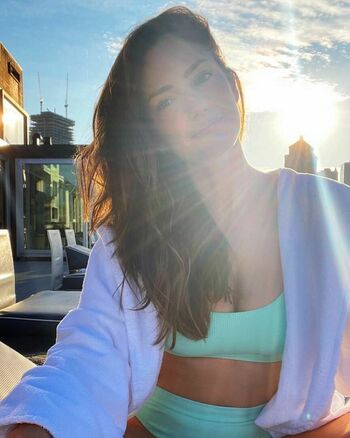 Minka Kelly