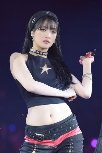 Minnie (Nicha Yontararak - I-dle