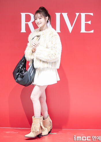 Minnie (Nicha Yontararak - I-dle