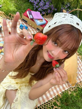 Minnie (Nicha Yontararak - I-dle