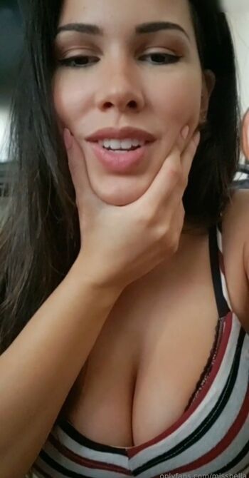 Miss Bella Brookz
