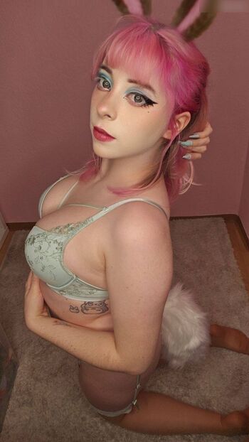 MissRyu / SmallPebble / MissRyuchan