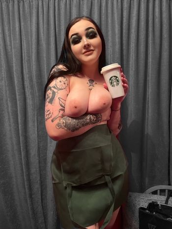 Missspookyrose
