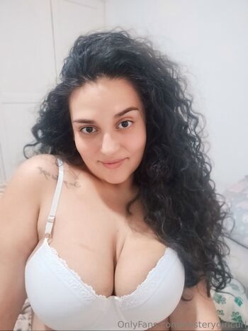 misterygirlcurl