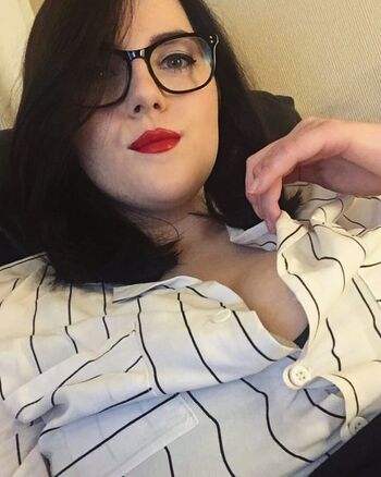 Mistress Ruby Rousson