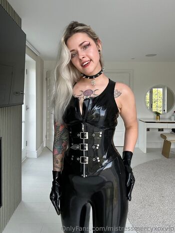 mistressmercyxoxvip
