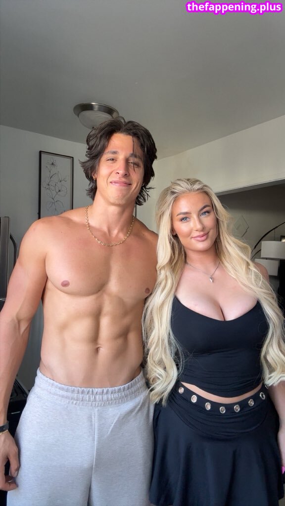 Mmisssophiaisabella / Sophia Smith / sisabellaa Фото оголеного OnlyFans #15