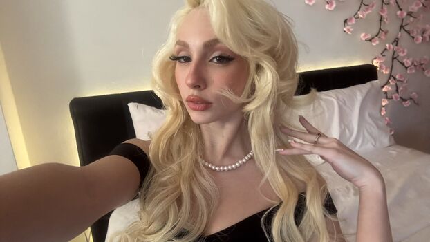 Mochidolll (Veroodle)