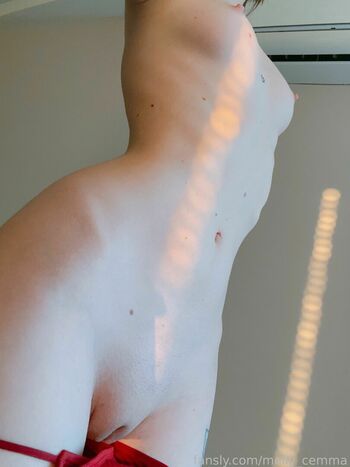 Molly_cemma