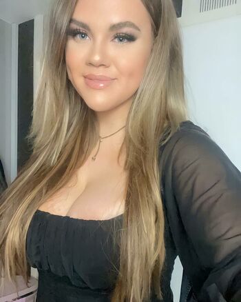 Molly Georgia Leach