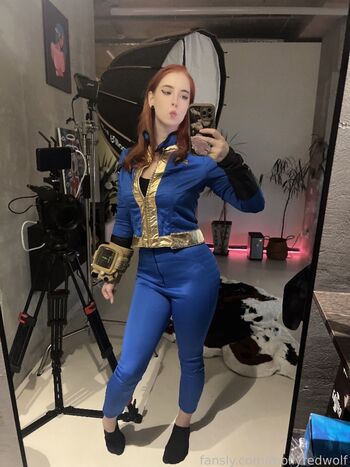 MollyRedWolf