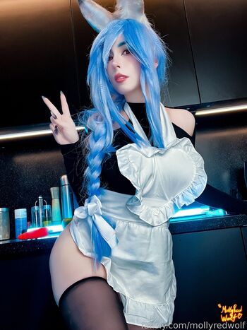 MollyRedWolf