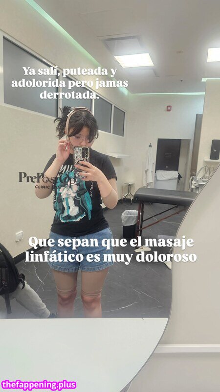 Momoiro Cosplay